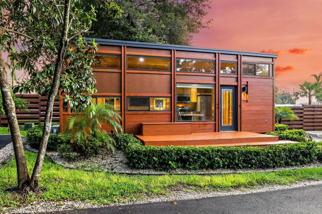 5/ TRAVELER XL/XLS — Escape tiny home